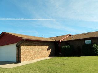 902 SW 60th St, Lawton, OK 73505