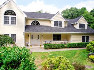 14 Deer Run Ct, North Salem, NY 10560