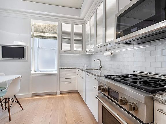 5th image of 781 5th Ave APT 801