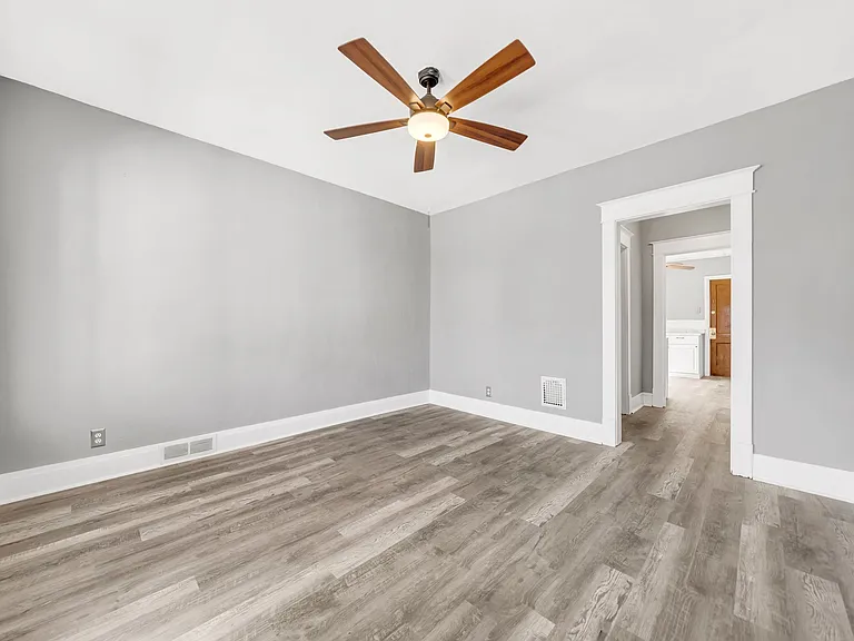 30 Sunset St #1 — Photo 7