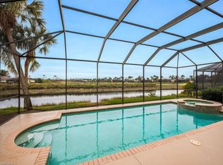 4907 Cerromar Dr, Naples, FL 34112