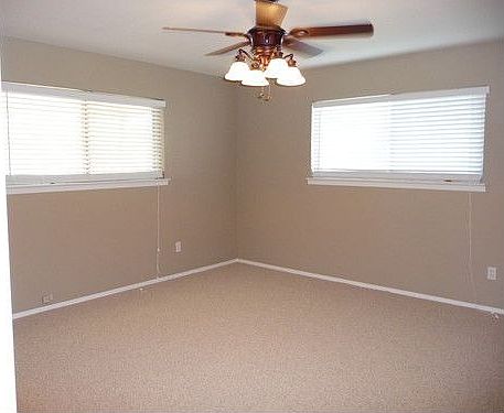3rd image of 1901 Berlinger Dr