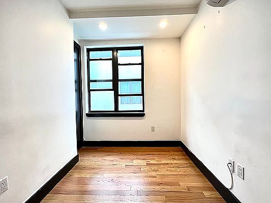 4th image of 221 Martense St #4F