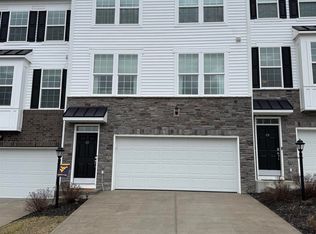 17 Dover Ct, Bridgeport, WV