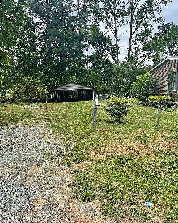 2nd image of 8000 Rogers Rd