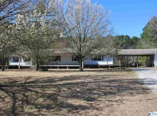 150 Berry Rd, Somerville, AL 35670