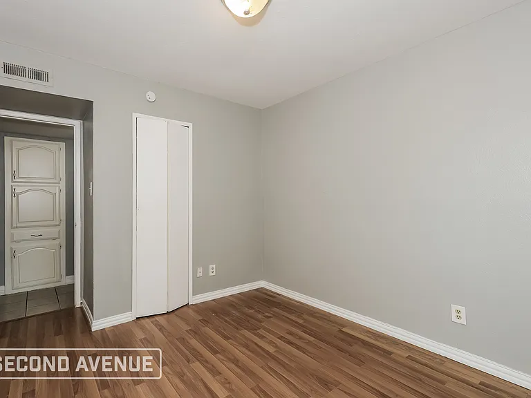 7525 Ashcrest Ln — Photo 20