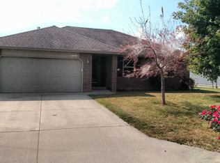 4446 W Huckleberry St, Springfield, MO 65802