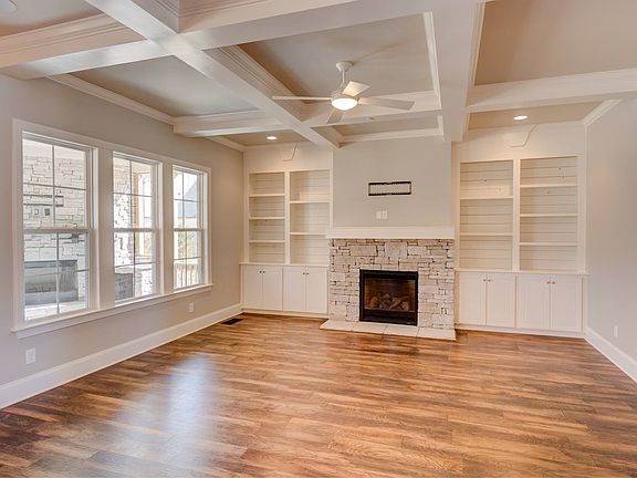 3rd image of 325 Conoga Dr