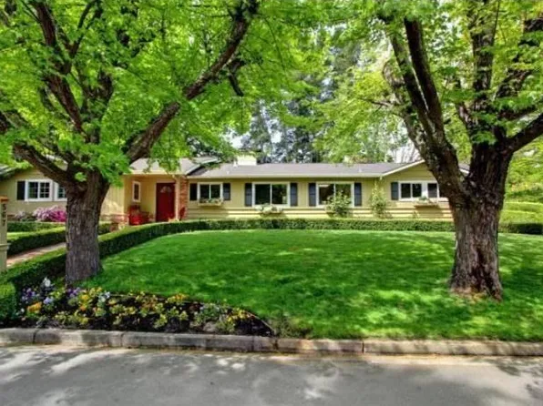 567 Merriewood Dr, Lafayette, CA 94549