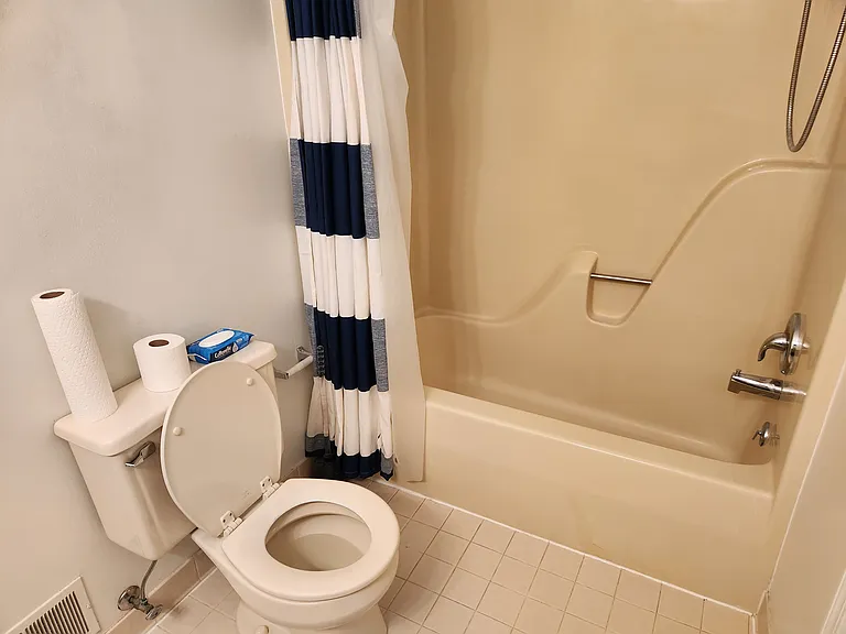 3490 Burbank Dr — Photo 18