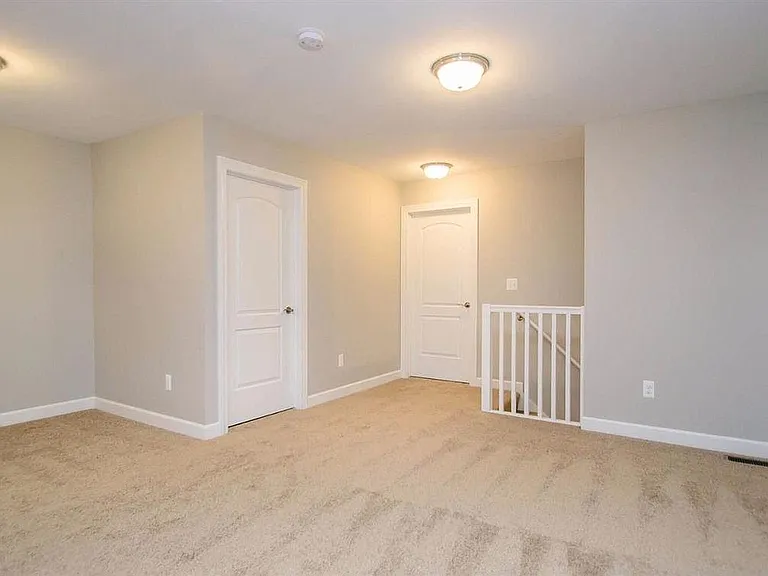 108 E Henry St #809 — Photo 11