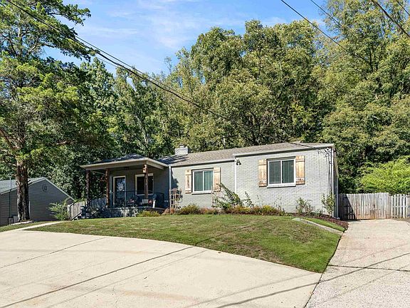 4th image of 1412 Cresthill Rd