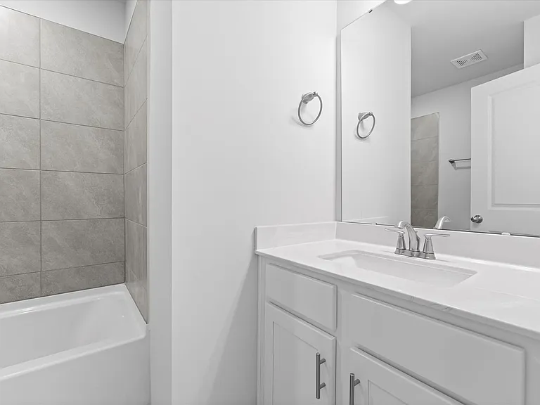628 Amalfi Dr — Photo 18
