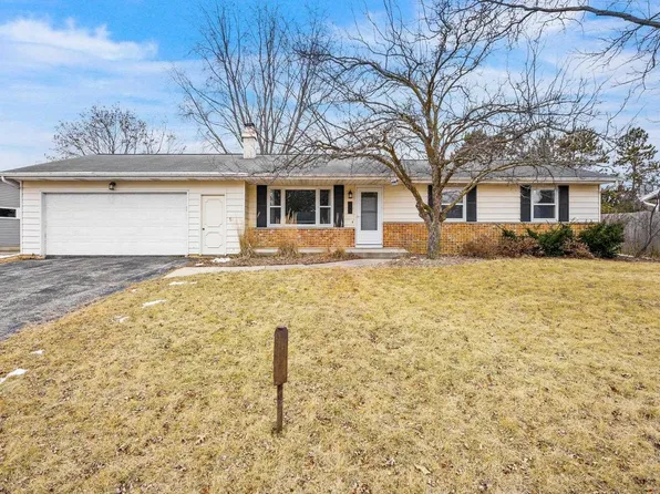 245 South Burr Oak Avenue, Oregon, WI 53575