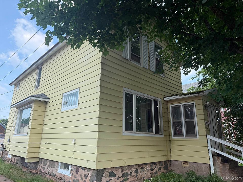 1st image of 322 S 4th St