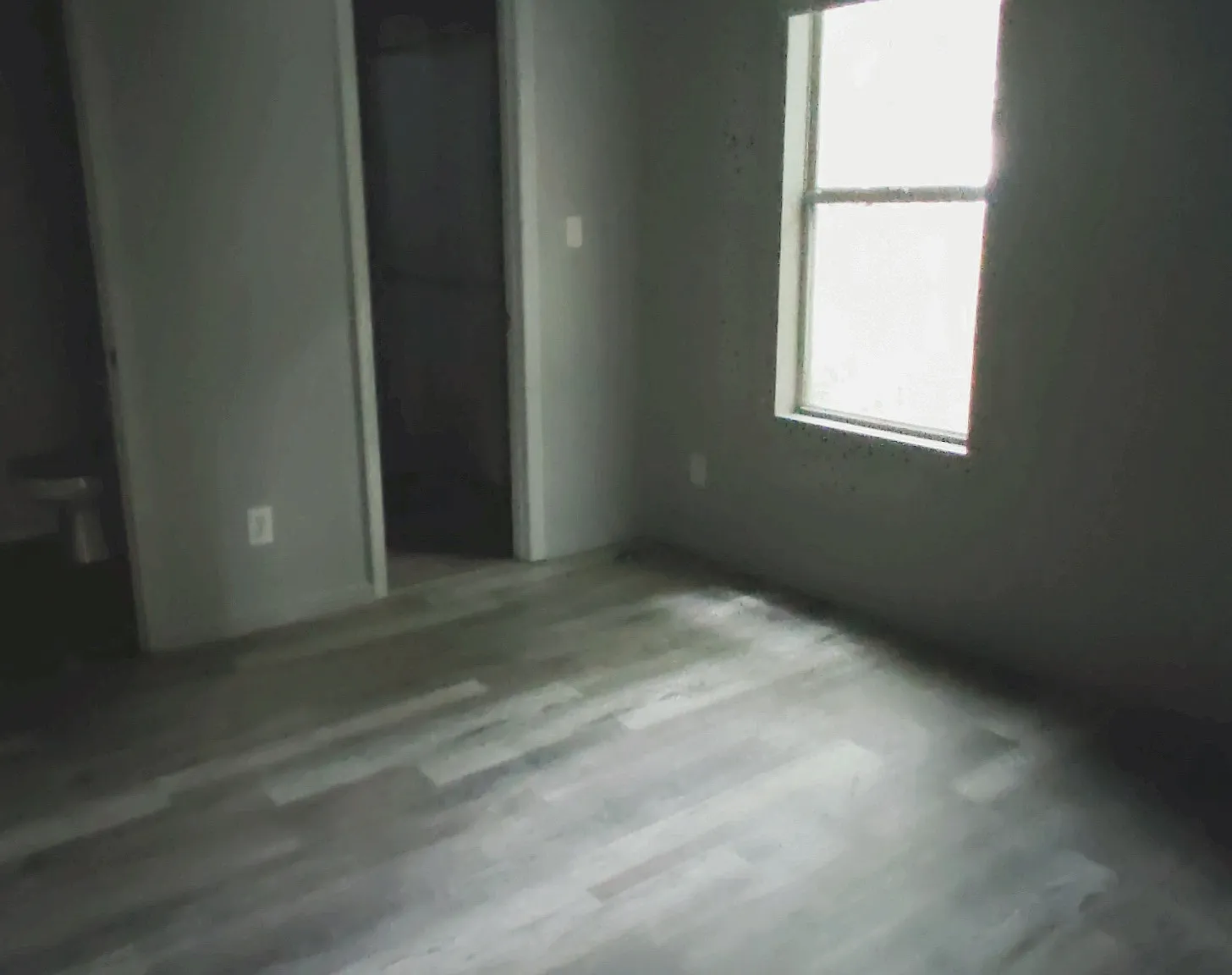 2 bed, 900 sqft, $900 — Photo 4