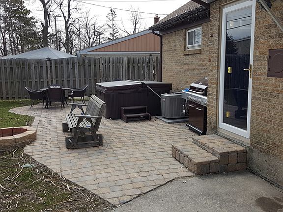 3rd image of 281 Nokomis Pkwy