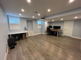 338 Harold Dent Trl, Oakville, ON L6M 1R3