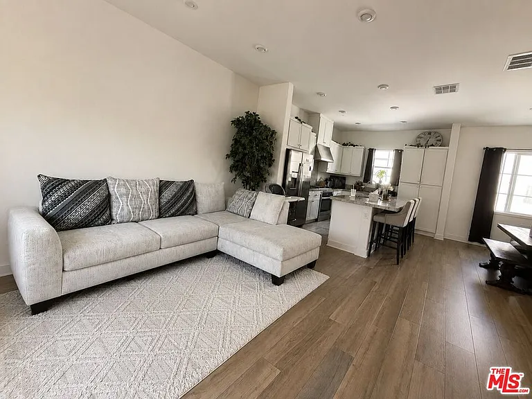 27417 Horizon View Ln — Photo 3