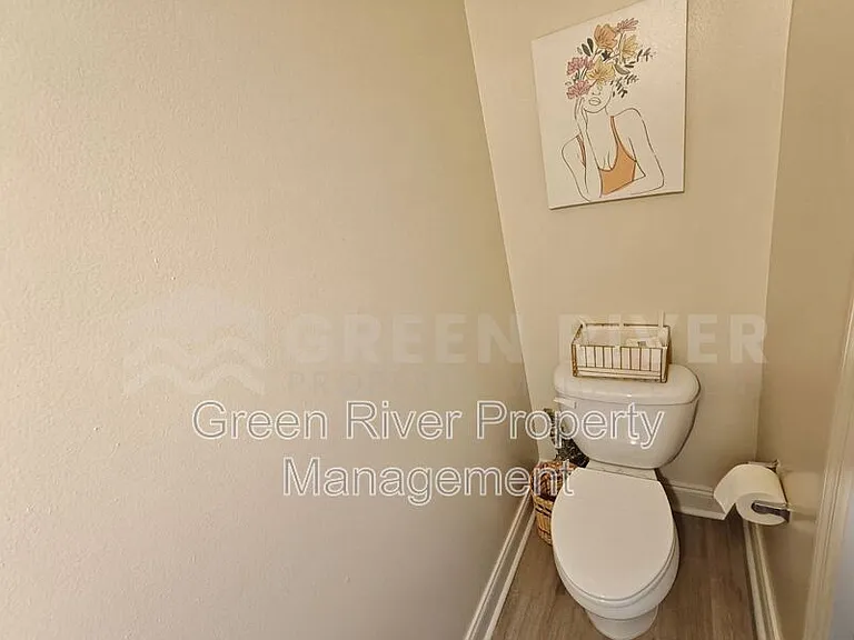 3107 Zeyno Dr — Photo 15