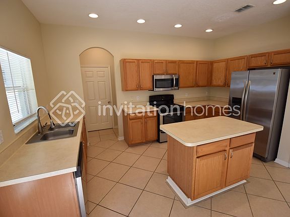 4th image of 13426 Phoenix Dr