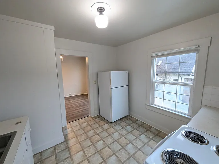 4712-16 SE Belmont St — Photo 4