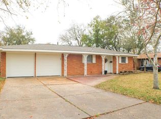 9318 Gettysburg Ave, Texas City, TX 77591