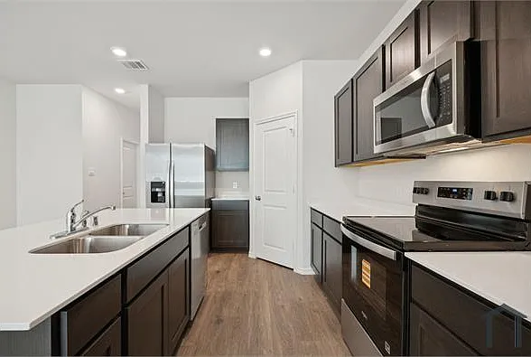 323 Clematis St — Photo 6