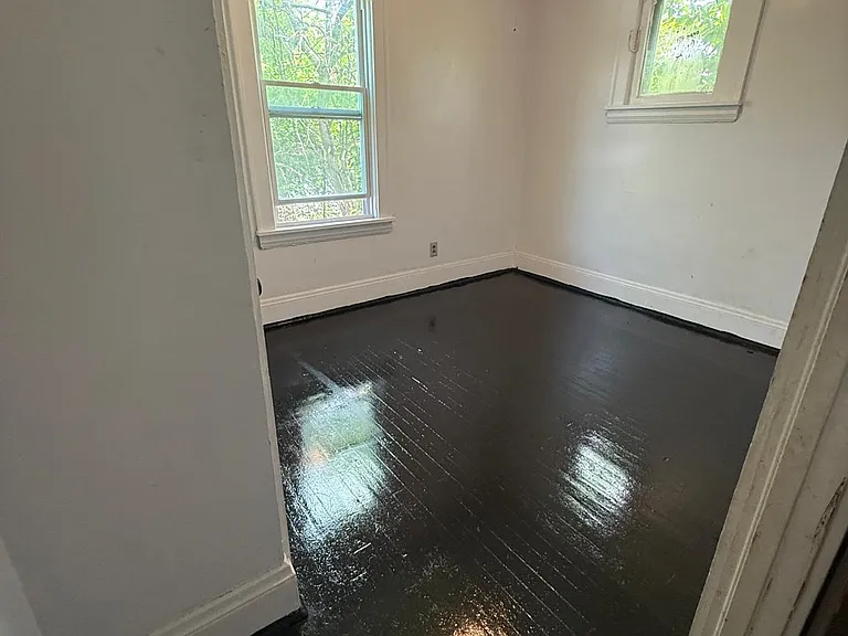 13309 Benwood Ave #UP — Photo 11