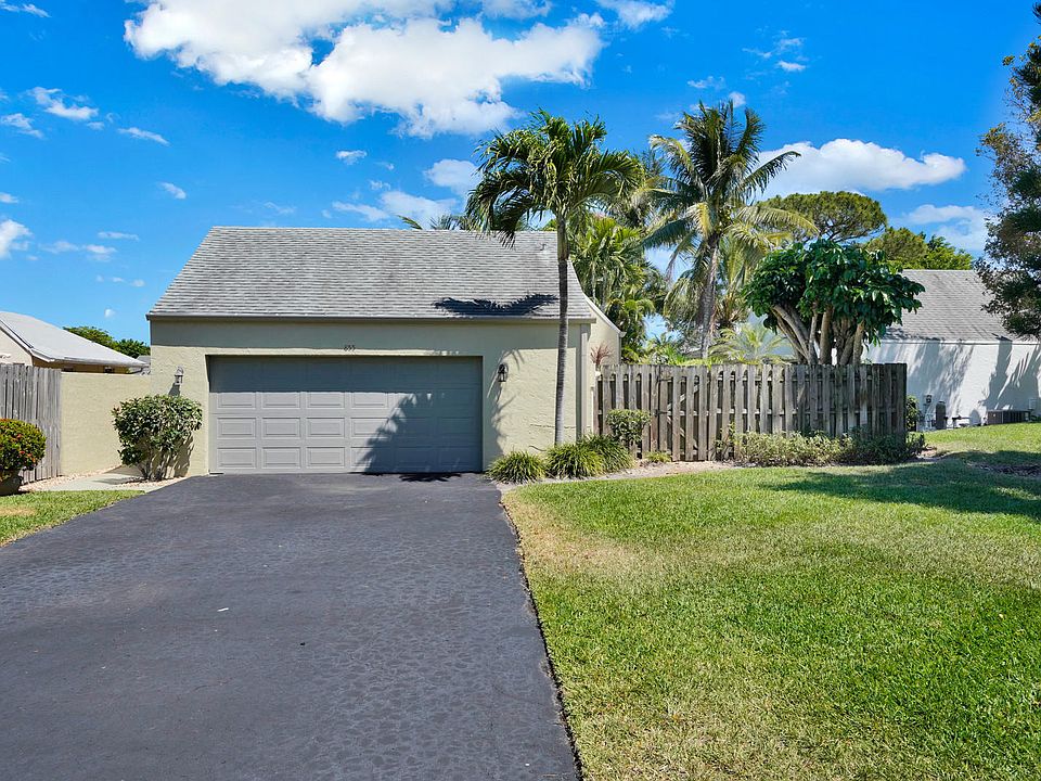 1st image of 855 NW 22nd Ave