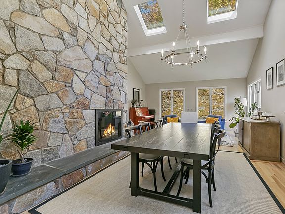 4th image of 86 Shady Knoll Dr #86