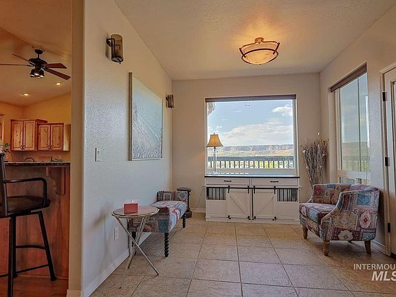 4th image of 1422 River View Ln