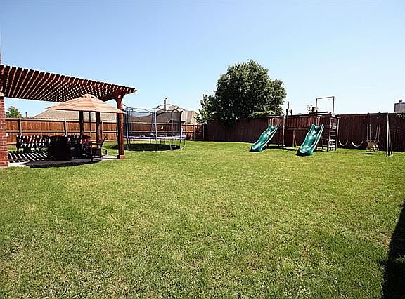 3rd image of 8201 Shasta Dr
