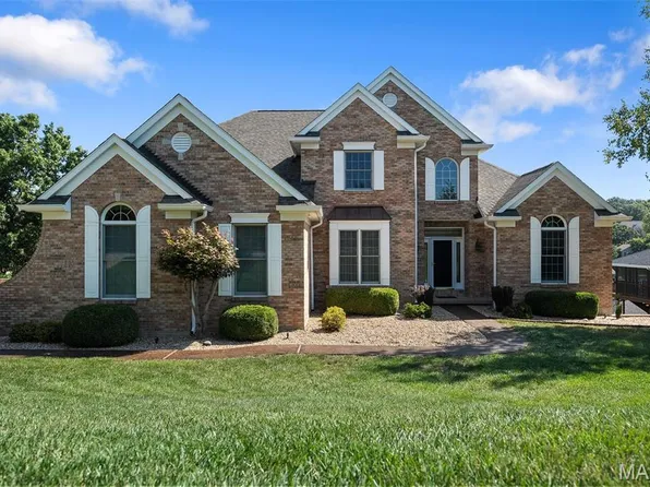 9583 E Vista Dr, Hillsboro, MO 63050