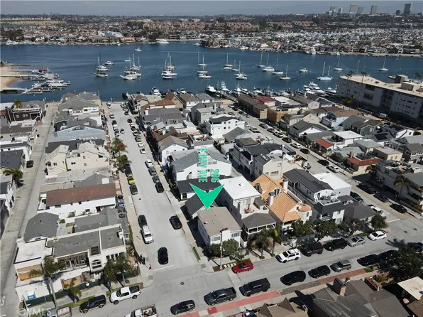 304 Alvarado Pl, Newport Beach, CA 92661