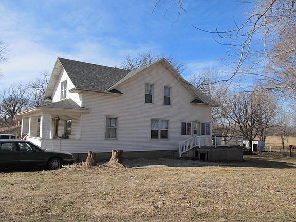 2nd image of 306 E Randolph St