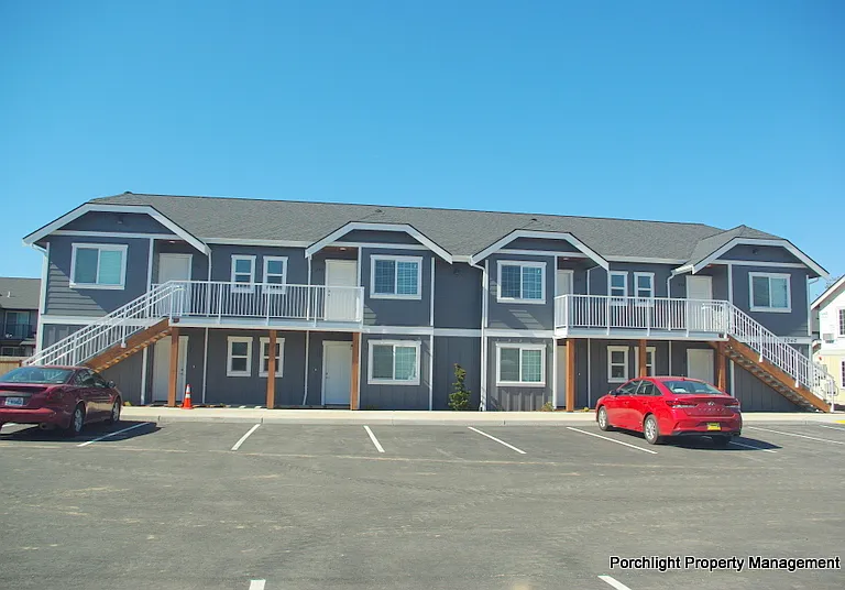2040 Andress Ln — Photo 14