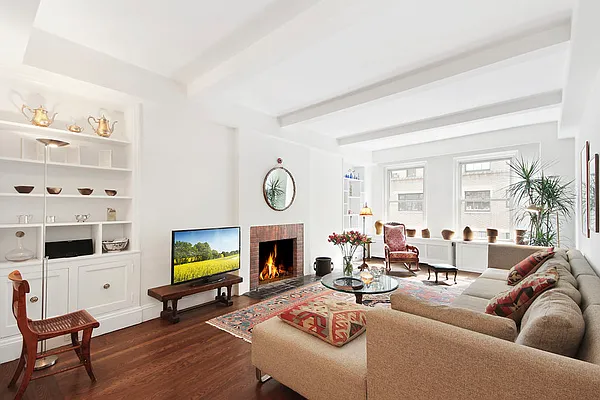 Sold by Corcoran | media 7