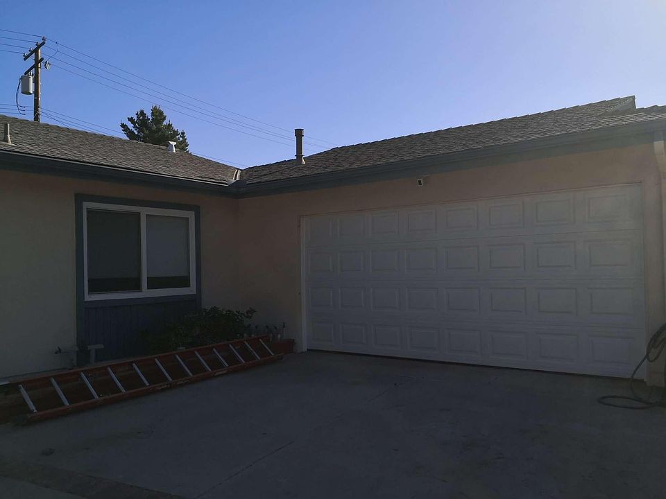 1st image of 23590 Prospect Valley Dr
