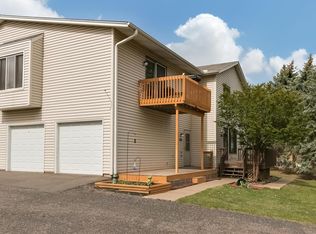 1081 6th St SW, New Brighton, MN 55112