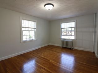 7272 Summit Ave, Brookline, MA 02446