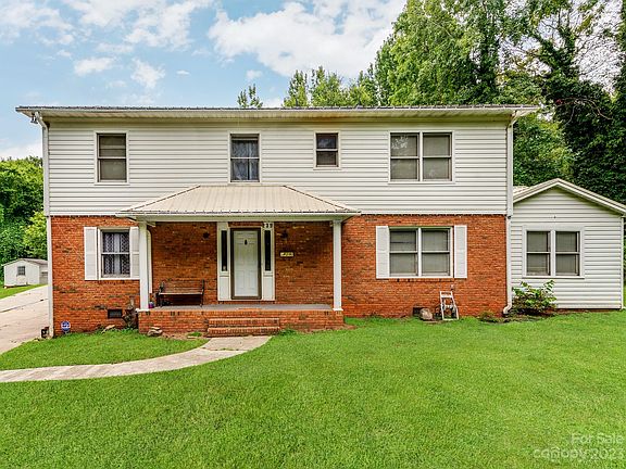 3rd image of 239 Westwood Dr