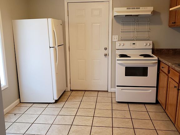 Tile flooring in the kitchen