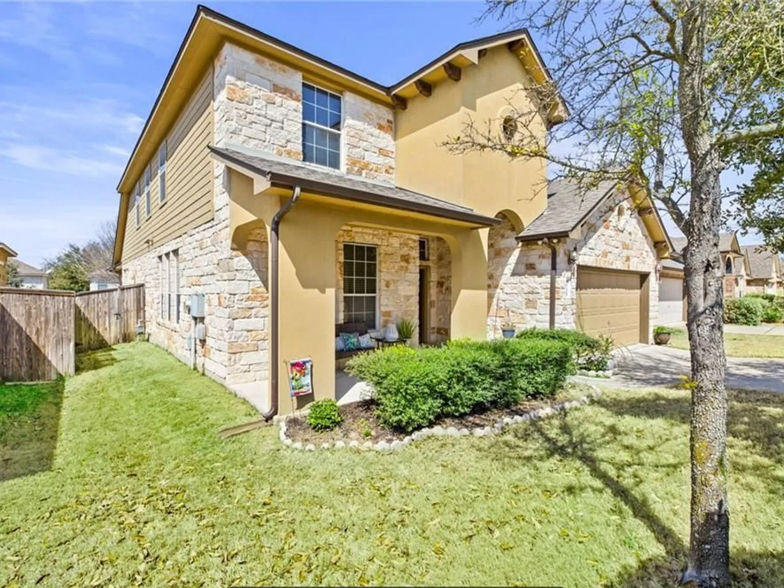 5 bed, 2885 sqft, $3,000 — Photo 4