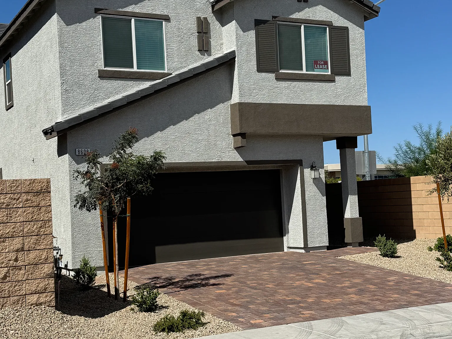 4 bed, 2.5 bath, 2038 sqft, $3,400 — Photo 3