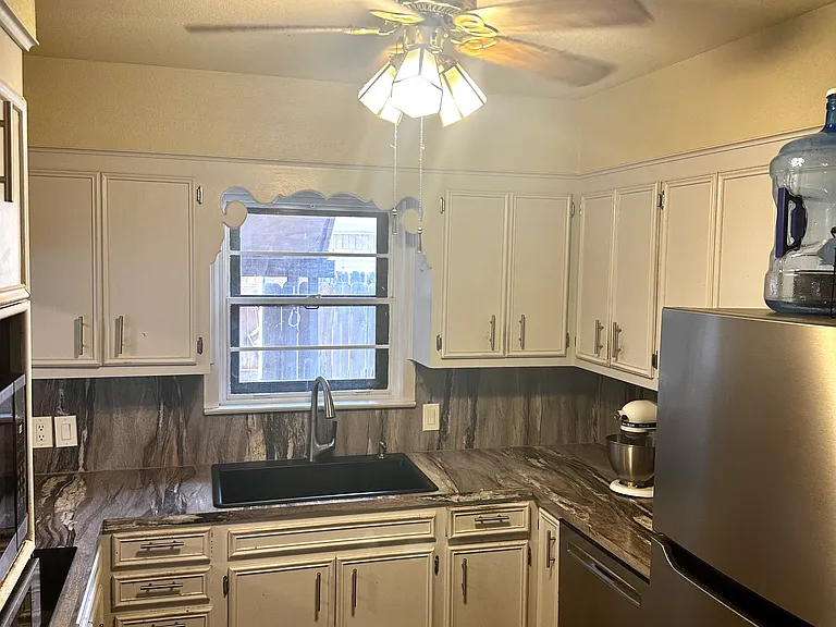35 Mill Ct — Photo 18
