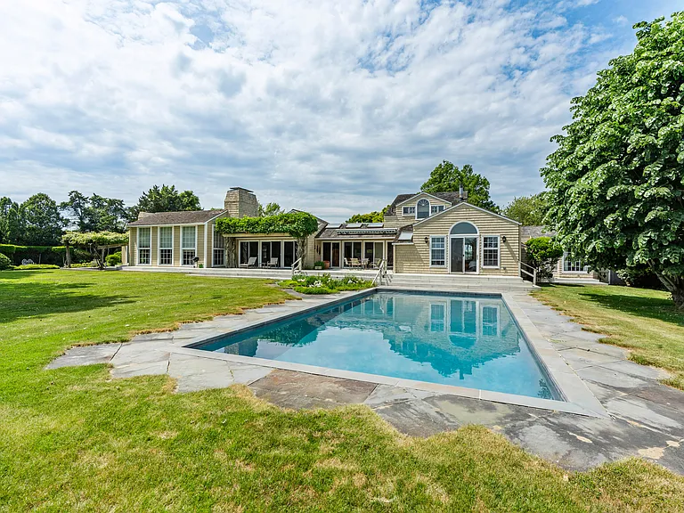 221 Bridge Ln — Photo 33