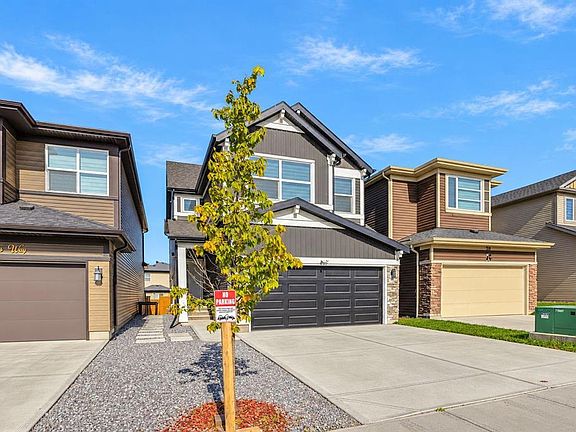 3rd image of 314 S Corner Meadows Way NE