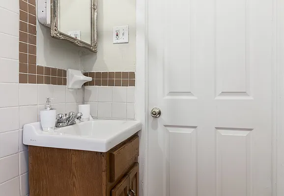 Rented by Rennit Inc. | media 18